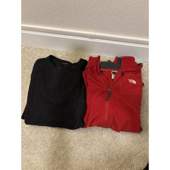 Lot Of 2, Banana Republic Sweater & TNF, Red/ Gray. Men’s Size Large - Picture 1 of 5